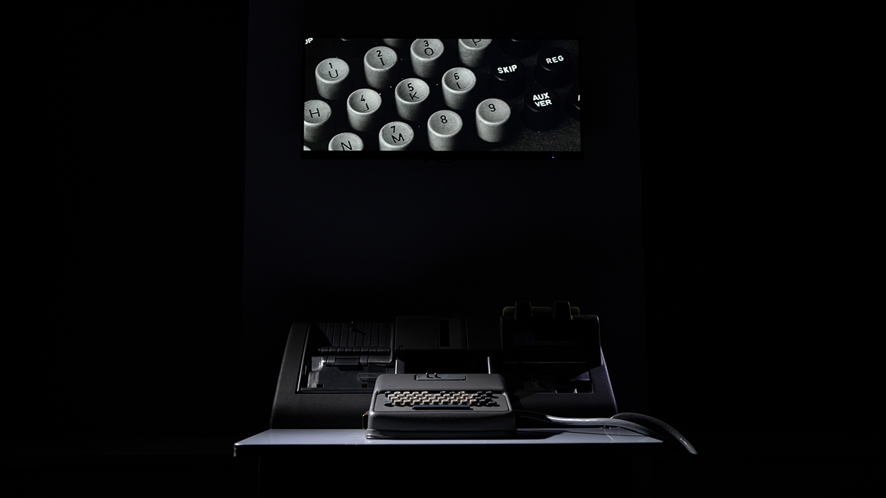 IBM 56穿孔検査機の拡大図を示す画像